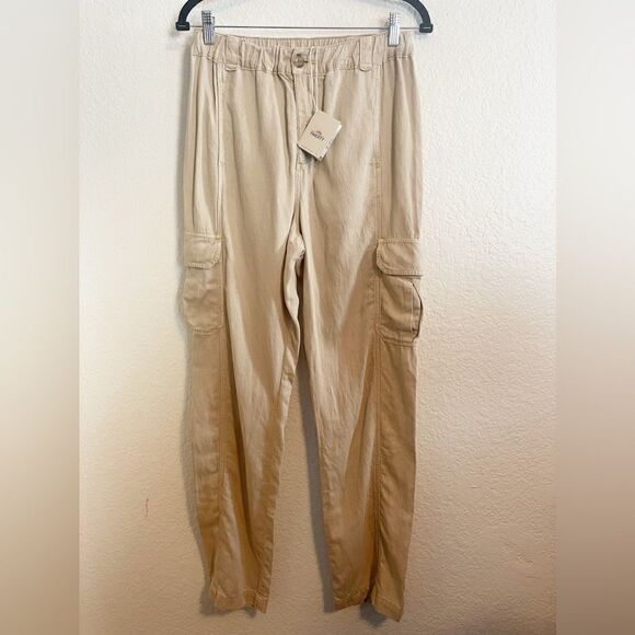 Faherty Arlie Day Cargo Pant Women’s in safari tan. NWT Small - Picture 7 of 12